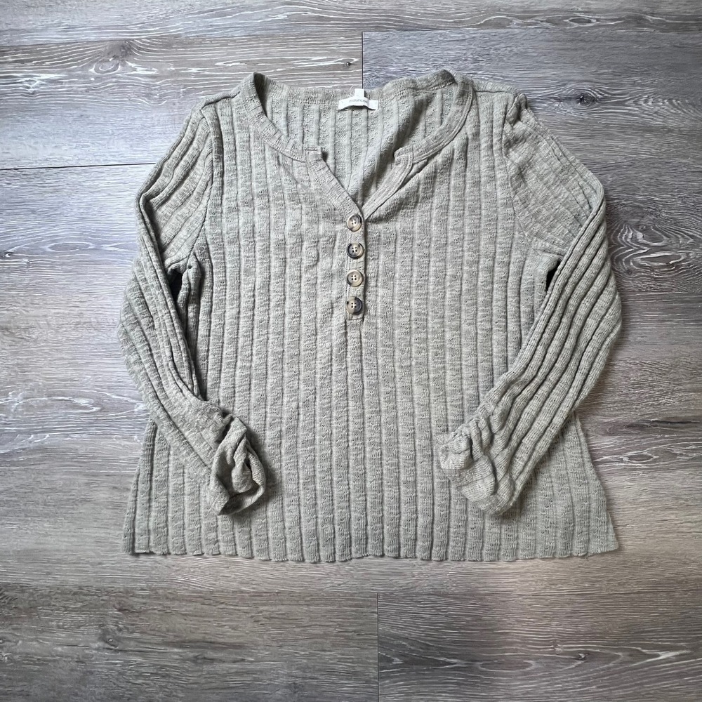 Maurices Henley Top Womens Small Green Ribbed Knit Ruched Sleeve Casual Button